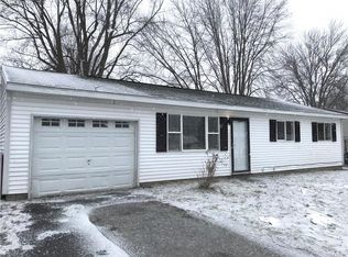 7905 Areopagitica Ave, Bridgeport, NY 13030