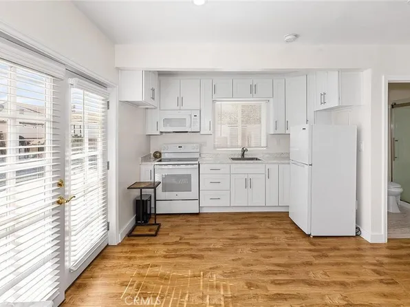 8829 Sylmar Ave, Panorama City, CA 91402