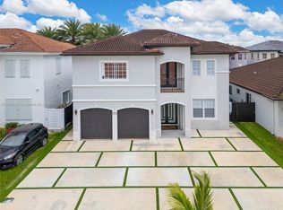 17635 SW 135th Ave, Miami, FL 33177