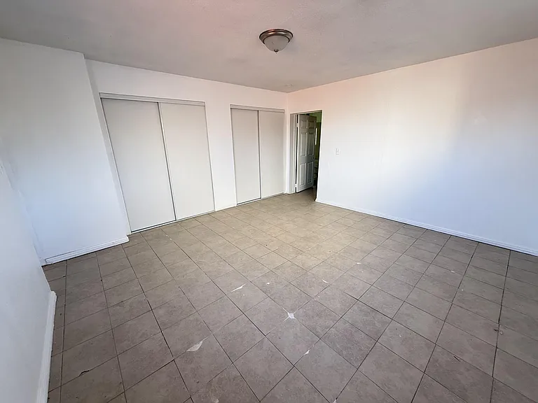 10080 Pyrite Ave — Photo 1