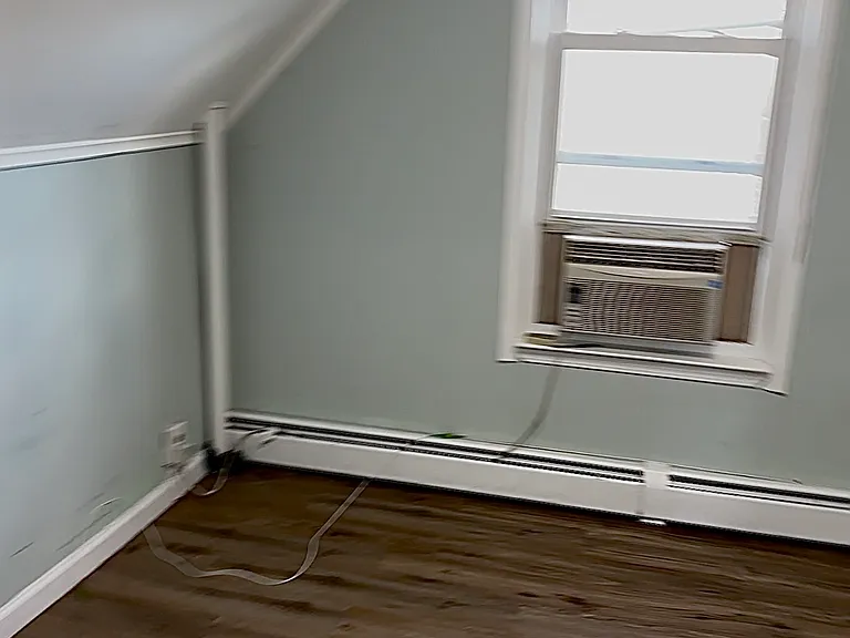 244-246 Vine St #2 — Photo 11