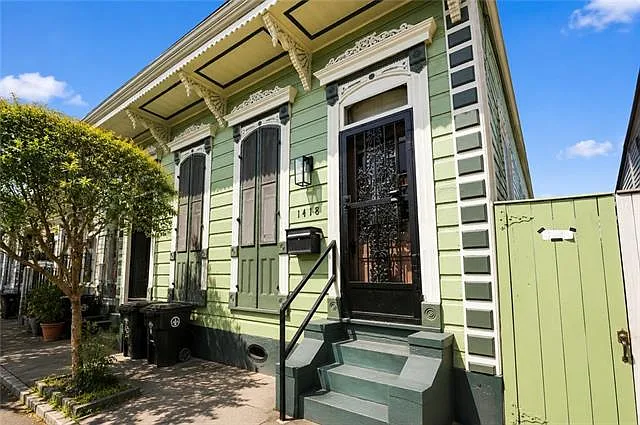 1418 Saint Bernard Ave — Photo 2