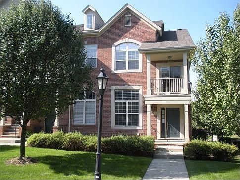 1st image of 424 Old Pine Way #1