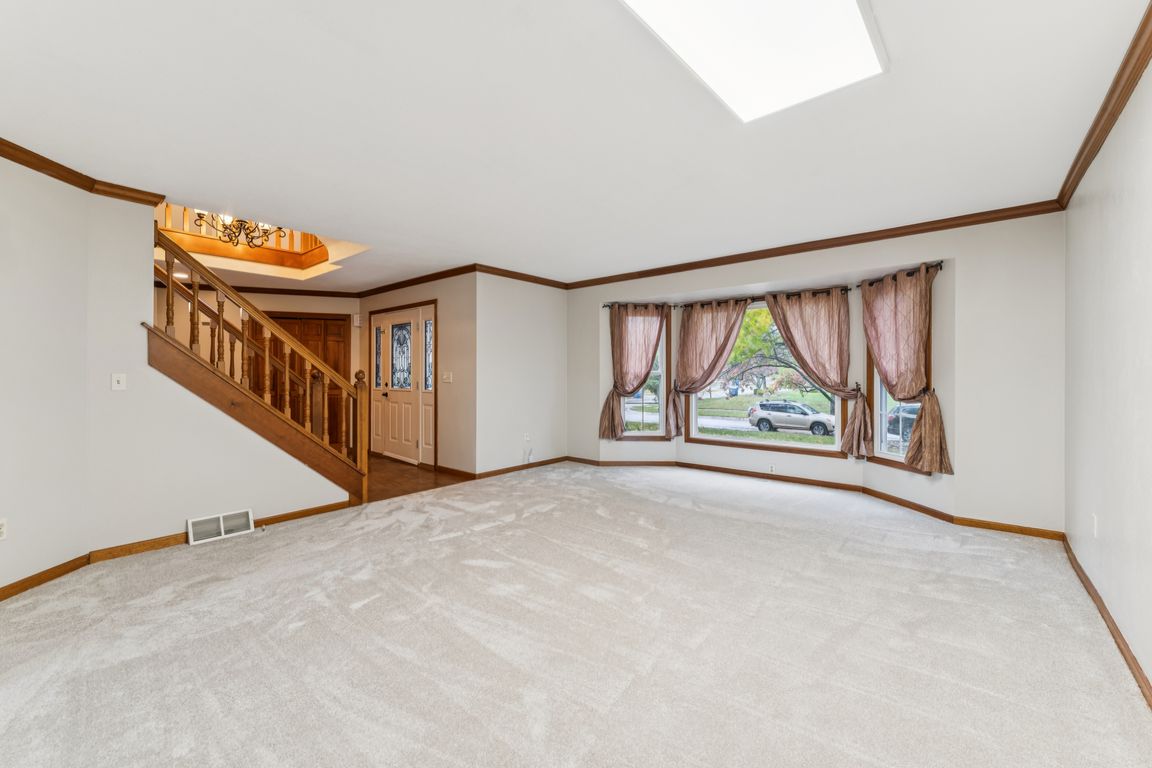 next background image