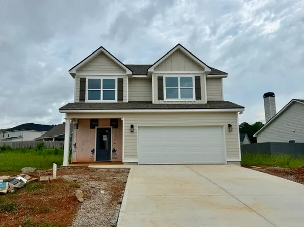 1017 Catherine Dr, Opelika, AL 36801