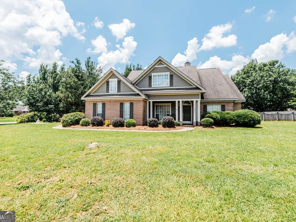 400 Jubilee Cir, Bonaire, GA 31005