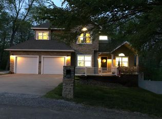 1 Spanker Cir, Bella Vista, AR 72714