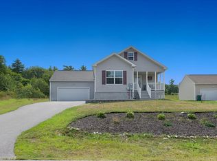 27 Tarah Way, Fremont, NH 03044