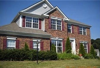 Under Contract 24 hrs.