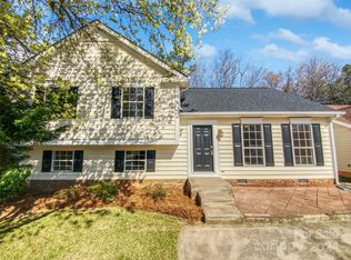 12124 Dolomite Dr, Pineville, NC 28134