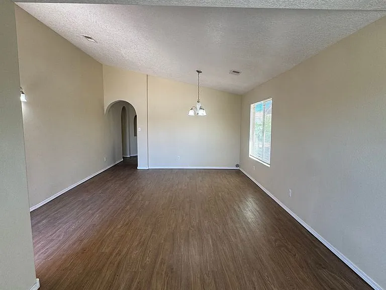 800 Purple Aster Ave SW — Photo 3