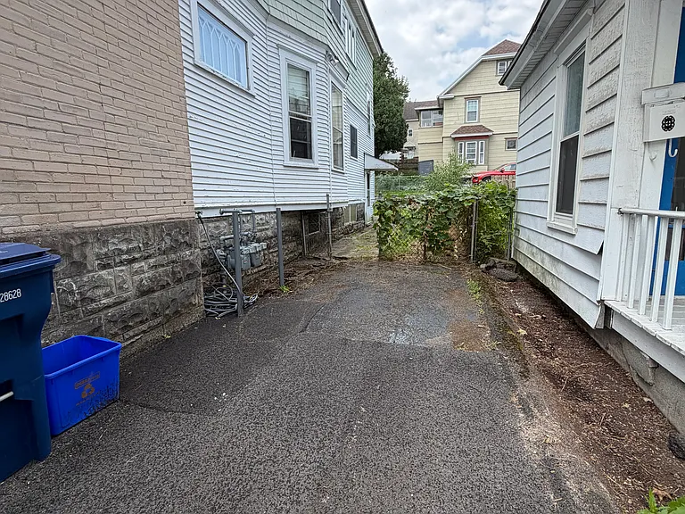 204 Wilson St #204 — Photo 3