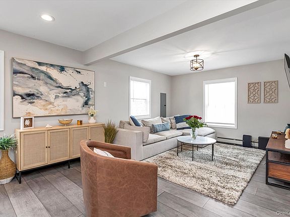 2nd image of 64 Cornflower Road