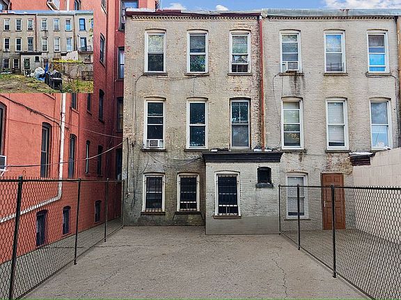 5th image of 699 Sterling Pl