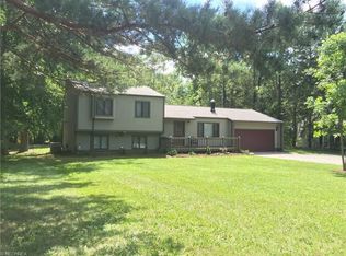 409 Columbia Rd, Valley City, OH 44280