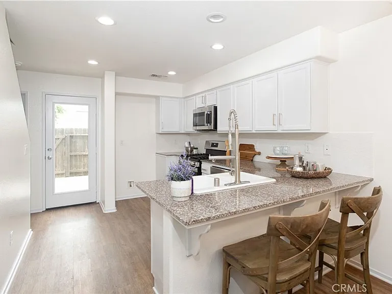 1425 Crown Cir — Photo 28