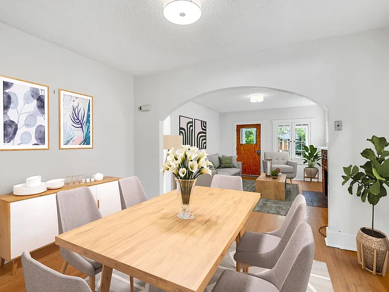 Furnished common areas! (Actual furniture will vary)
