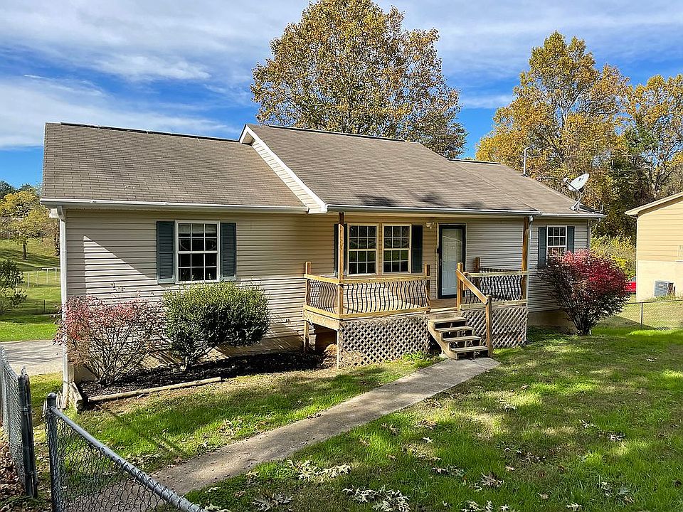 1st image of 543 Callaway Dr
