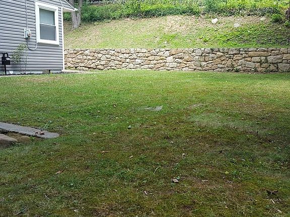 4th image of 1518 Valley Dr