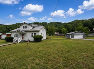 52 Jerry Bottom Rd, Huddy, KY 41535