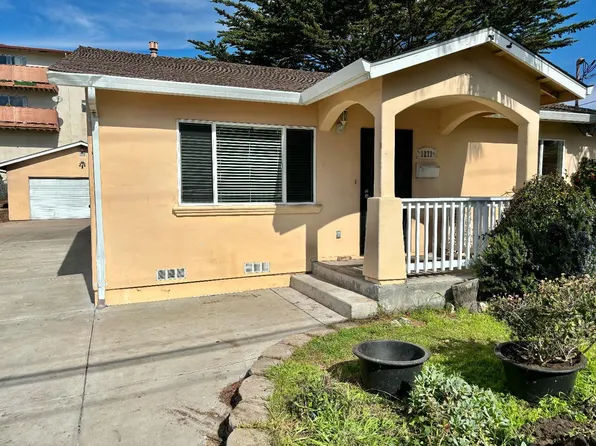 1271 Ord Grove Ave, Seaside, CA 93955