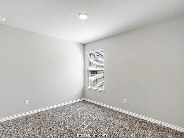 2119 Chief St — Photo 12