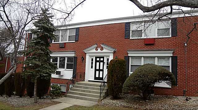 1st image of 2 Danbury Ct APT 1301