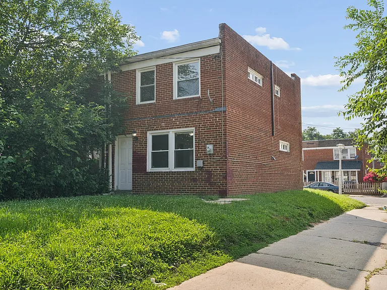 2801 Hinsdale Dr — Photo 19