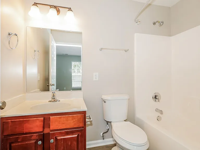 10480 Alexander Martin Ave — Photo 16