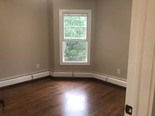 18 Britton Street image 16 of 20