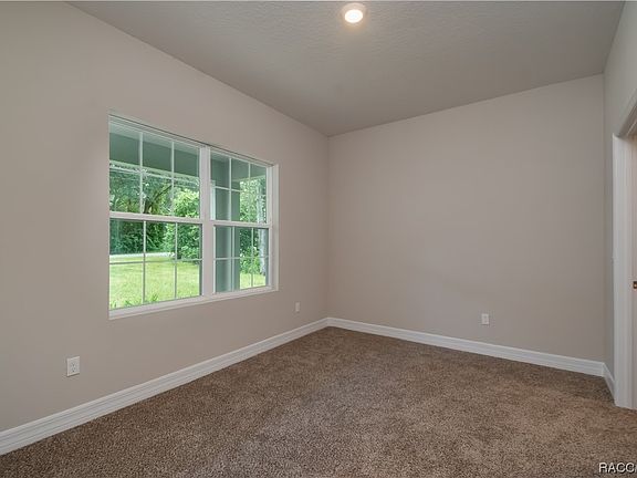 3rd image of 9226 N Arcadia Way