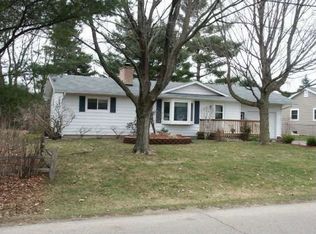 3042 Berry St, Kalamazoo, MI 49048