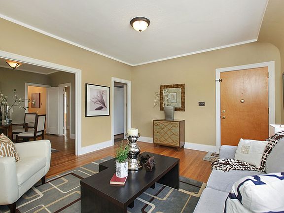 5th image of 207 Milton Ave