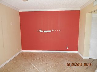 609 Republic Ct, Deerfield Beach, FL 33442