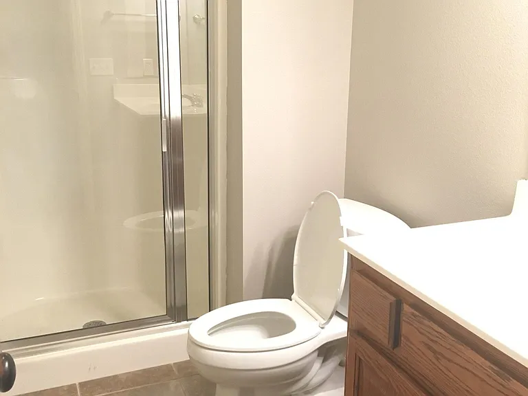 Upstairs full bath