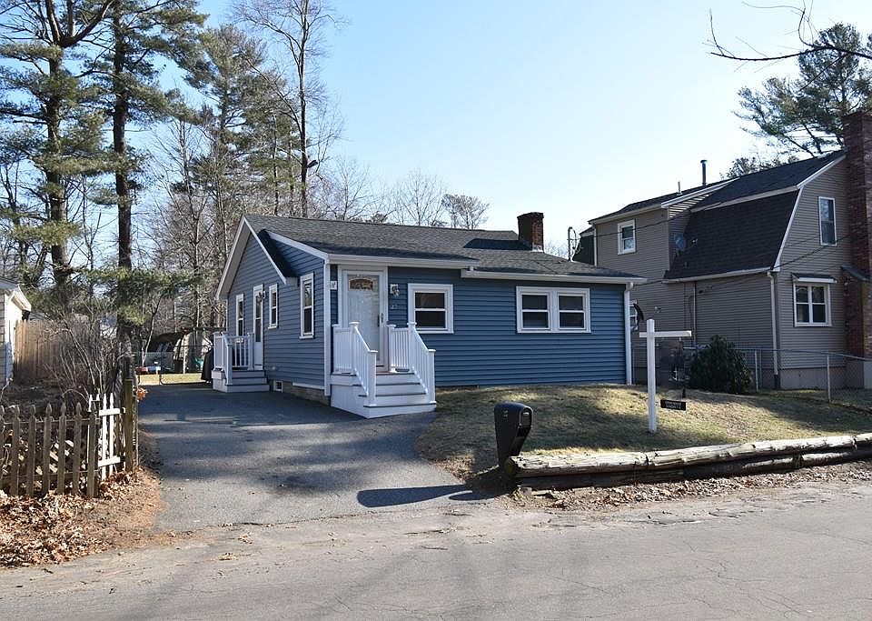 1st image of 27 Annawon Dr