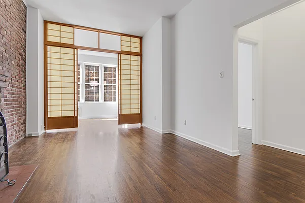 Rented by BARNES New York | media 2