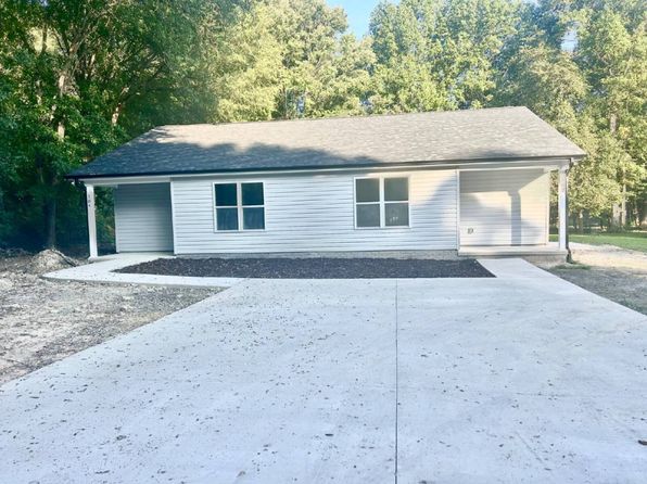 102 Carpenter St