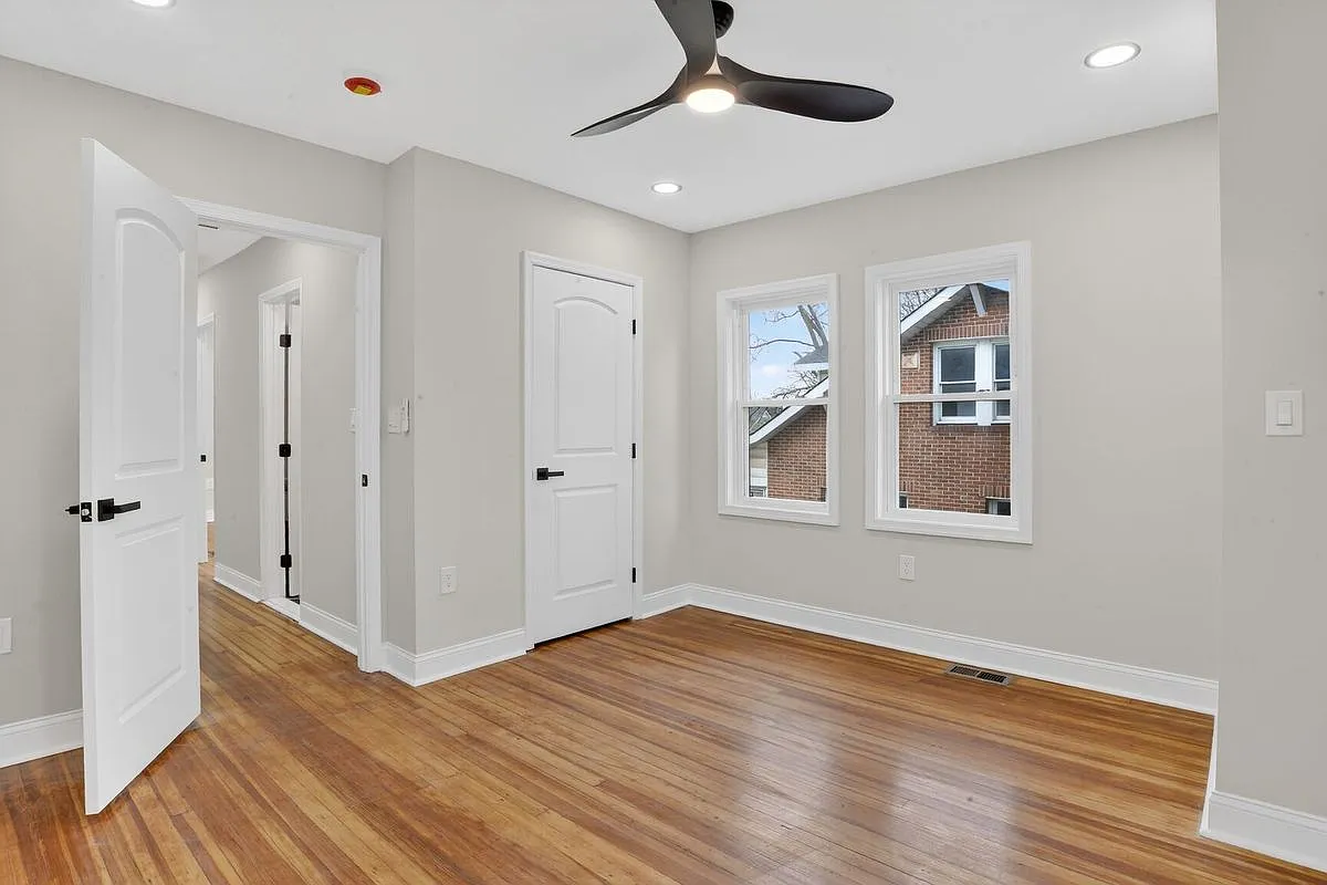 5 bed, 4.0 bath, 1526 sqft, $3,100 — Photo 3