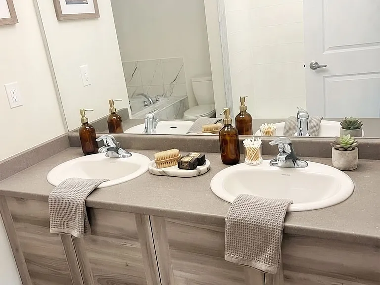 127 Munro Cir — Photo 16