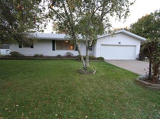 2296 Graham Rd, Stow, OH 44224