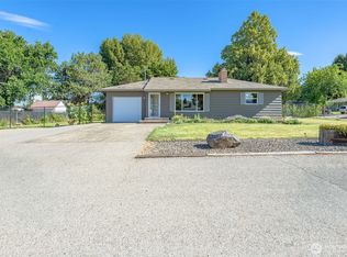 1385 Tedford St SE, East Wenatchee, WA 98802