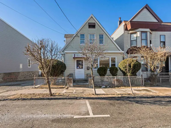 2025 45th St, North Bergen, NJ 07047