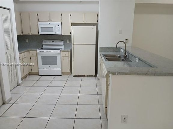2nd image of 7230 NW 114th Ave APT 103