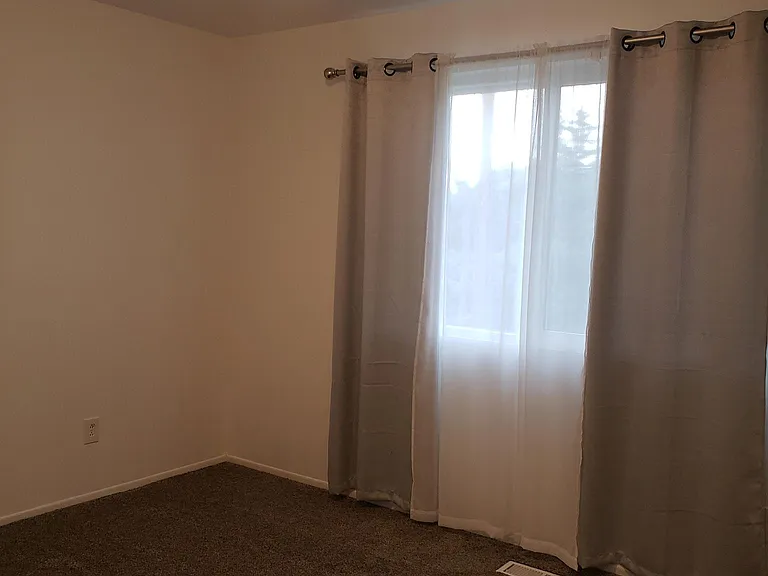 1349 E 4065 S — Photo 14