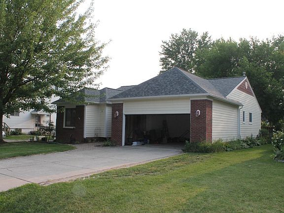 2nd image of 1691 Eastport Dr