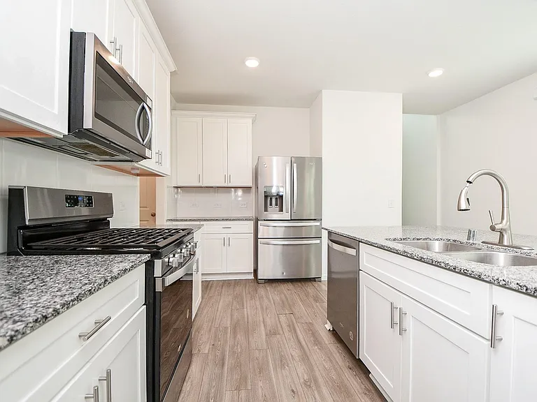 21158 Coral Blossom Ln — Photo 7