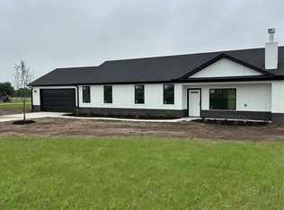 817 Ritchey Rd, Valley View, TX 76272