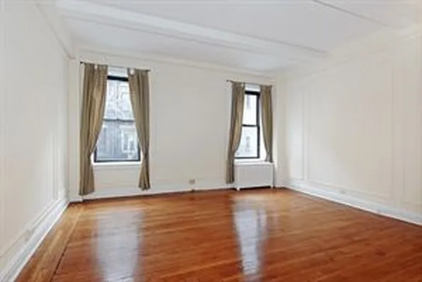 Sold by Douglas Elliman | media 22