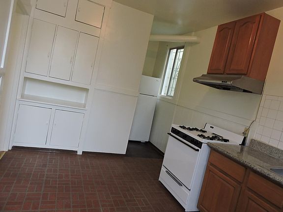 3rd image of 649 10th Ave
